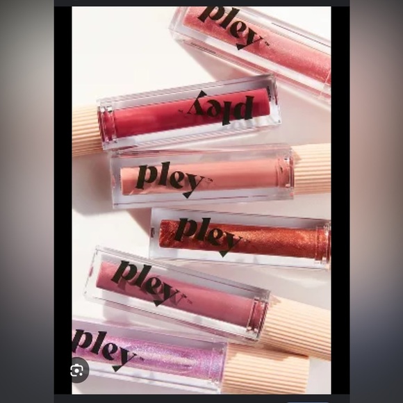 NIB “Ethel” Pley Beauty Lust + Found Lip Gloss Lacquer - Picture 2 of 3